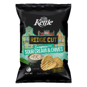 kettle_ridge_cut_sour_cream_chives_45g.png